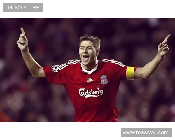 眼睛微微凸出的足球明星们的风采与魅力解析